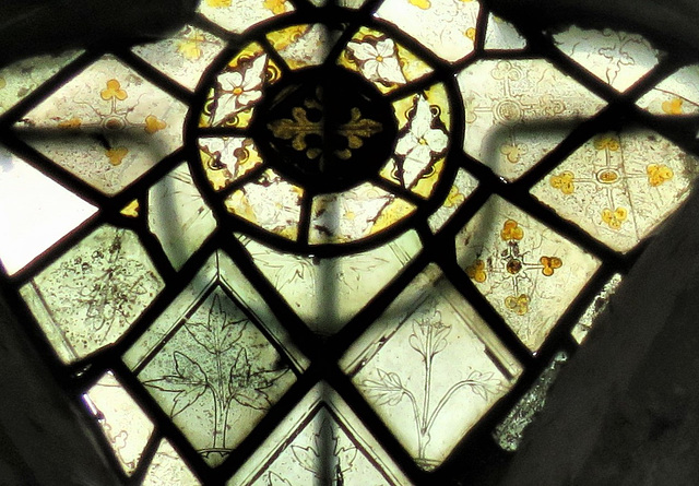 warehorne church, kent (44)detail of c14 glass quarries in south aisle