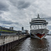 beim Hamburg Cruise Center Altona (© Buelipix)