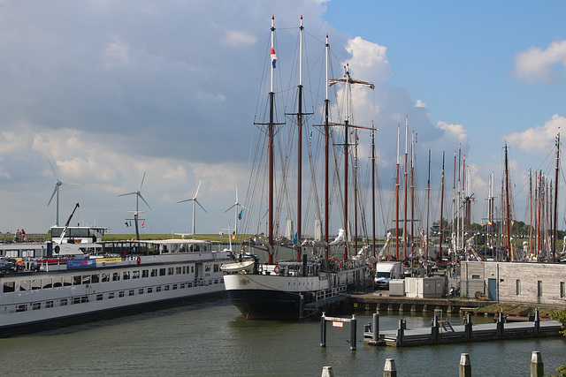 Enkhuizen to Medemblik by museum ship "Friesland", Netherlands