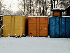 Container im Schnee