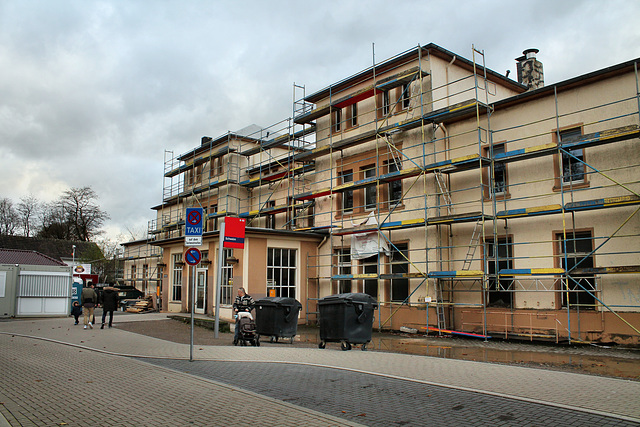 Empfangsgebäude des Bahnhofs Schwelm / 20.11.2016