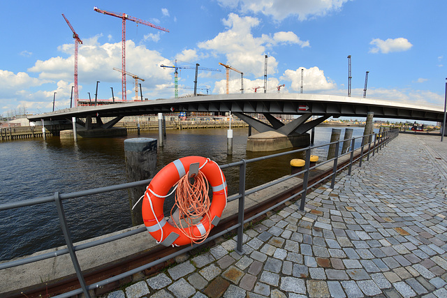 Die Brücke über den Baakenhafen, HafenCity Hamburg