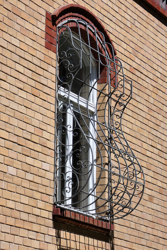 Fenstergitter am Schloss