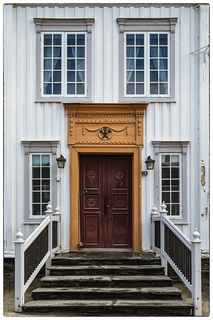 Røros doors