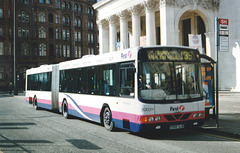 First Manchester 2002 (S992 UJA) in Manchester – 5 Mar 2000 (433-24A)