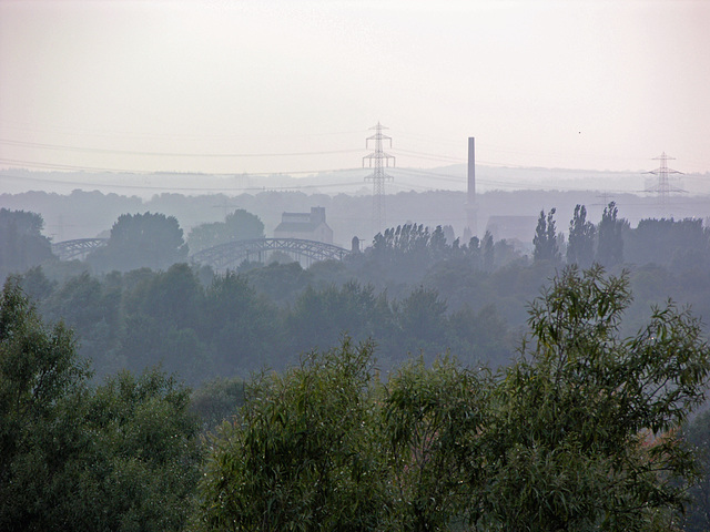 Alte Süderelbbrücke im Morgennebel