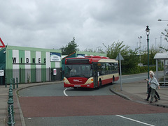 DSCF7801 Halton Borough Transport 86 (MIG 8169, YT09 BKL) in Widnes - 16 Jun 2017