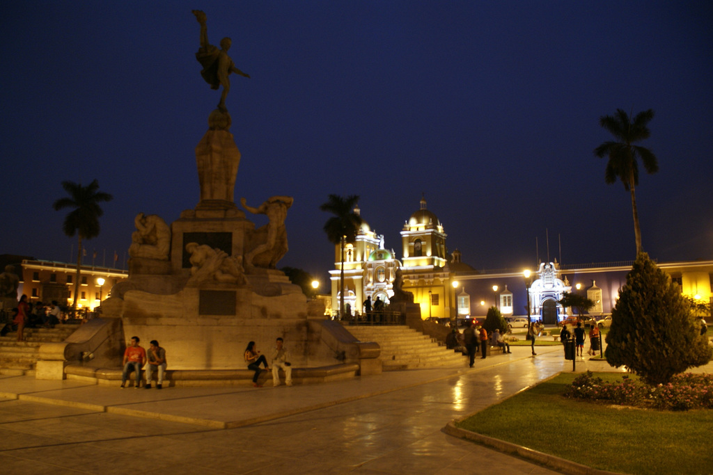 Plaza De Armas At Night