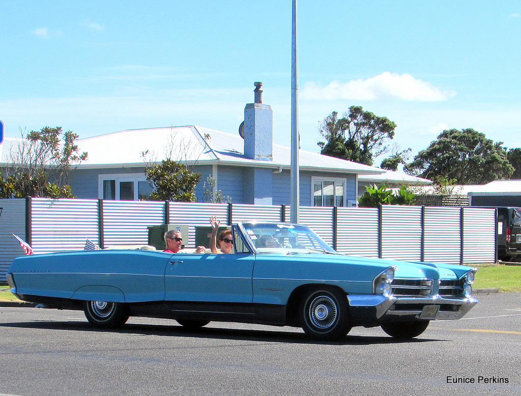 Convertible in Americano Parade.