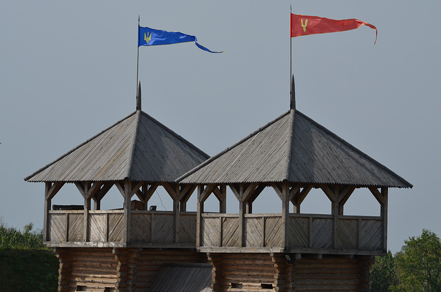 Копачив, Парк "Киевская Русь", Сторожевые башни / Kopachev, The Park of "Kievan Rus", Watchtowers