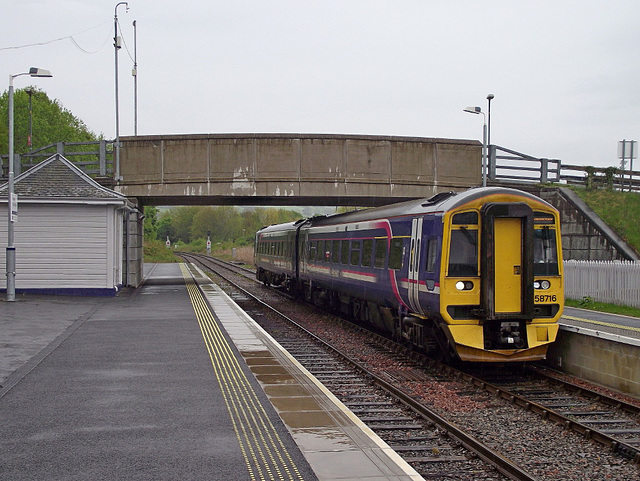 158716 arrives at Dingwall