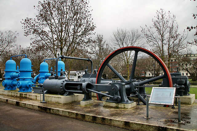 Historische Verbunddampfmaschine am Wasserkraftwerk (Mülheim an der Ruhr) / 18.01.2021