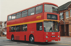 Borehamwood Travel (BTS) F157 DET in Borehamwood – 25 Jun 1992 (165-19)