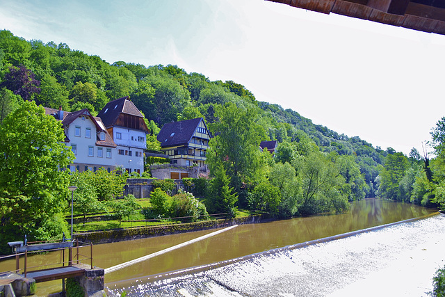 Häuser am Fluss-Schwäbisch Hall