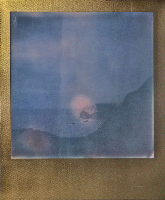 28:1:18 impossible film/goldframe/color/SX-70