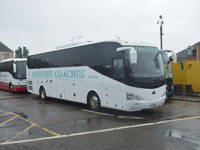 DSCF4529 Rodger’s Coaches YC15 WDJ at Melton Mowbray - 11 Sep 2018 DSCF4529 Rodger’s Coaches YC15 WDJ at Melton Mowbray - 11 Sep 2018