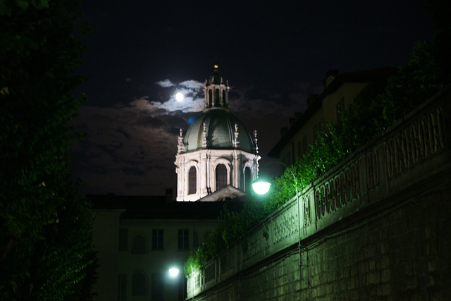 Como Cathedral At Night
