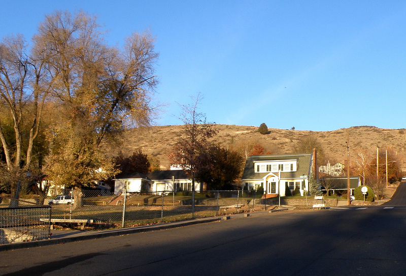 Pacific Terrace neighborhood