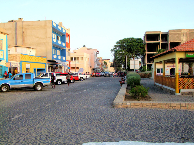 Hauptstraße nach Süd