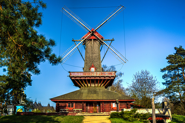 2017-04.09. - Gifhorn - Mühlenmuseum, Ukrainische Galeriewindmühle Natascha