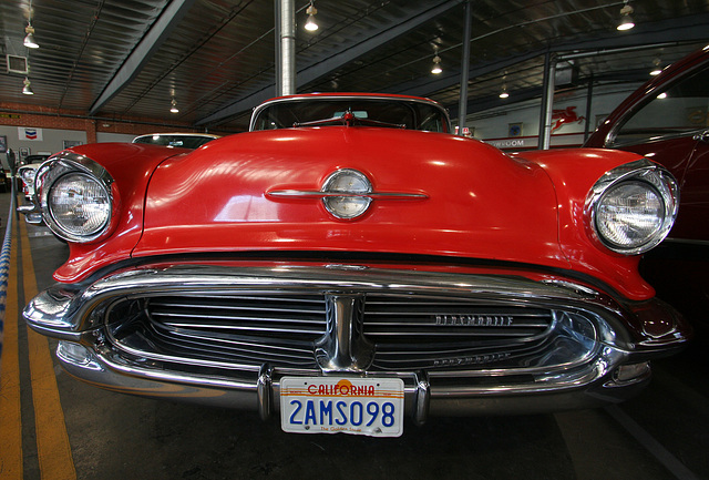 1956 Oldsmobile 88 Holiday Hardtop Sedan (5011)