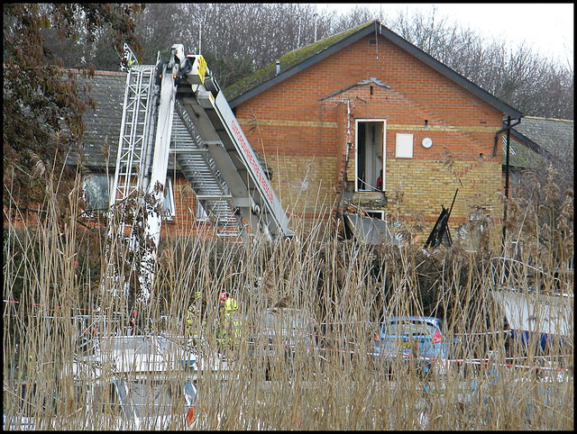 explosion wrecks Oxford flats