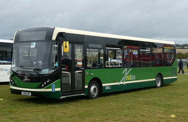 Xelabus of Eastleigh 442 (YX68 UNY) at Showbus - 29 Sep 2019 (P1040476)