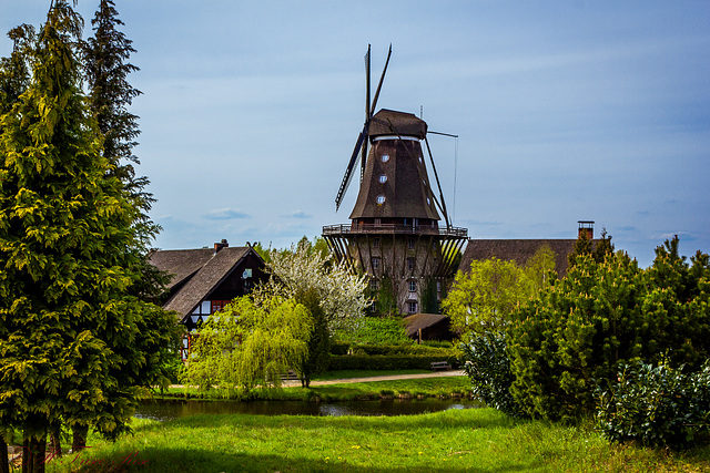 2015-04.29. - Gifhorn- Muehlenmuseum, Once upon a time in the country side mit der Muehle Sanssouce