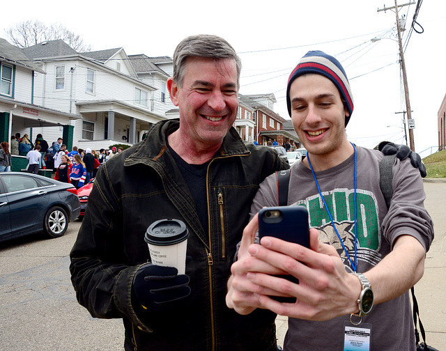 The mayor poses for a selfie