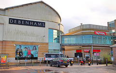 EOS 90D Peter Harriman 11 38 12 57044 debenhams dpp