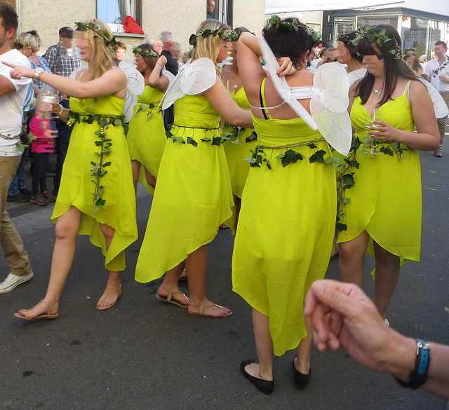 parade girls