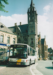 De Lijn contractor - Gruson Autobus 550137 (RNY 755) in Poperinge - 23 Aug 2003