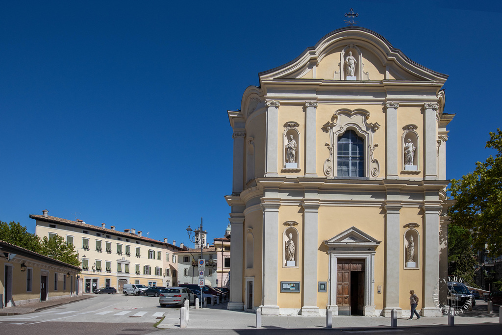 Rovereto ++ Chisa die Santa Maria del Suffragio