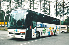 Buzzlines Travel Y6 BUS at Fleet Service Area (M3) – 28 Jun 2002 (261-09)