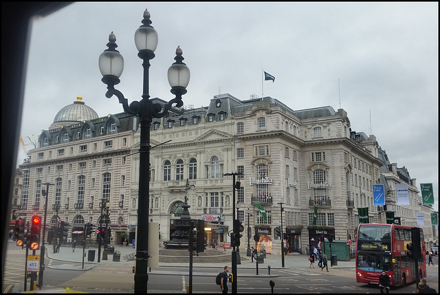 Piccadilly lamps