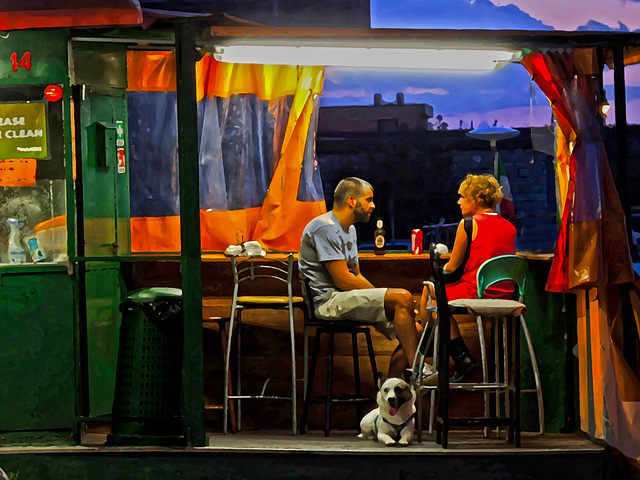 Conversando con una signora in rosso