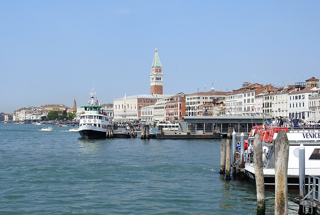 Lagune von Venedig und Markusturm