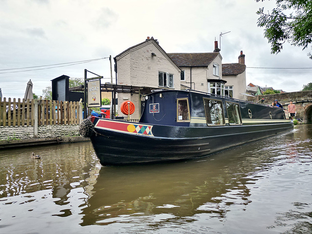 Canal traffic