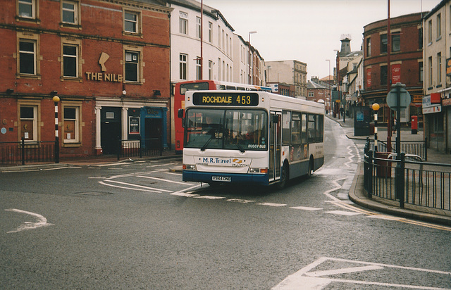 M.R. Travel V944 DNB in Rochdale – 28 May 2003 (506-9A)