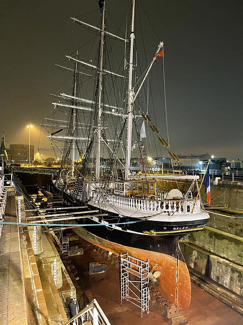 le BELEM se refait une beauté au HAVRE