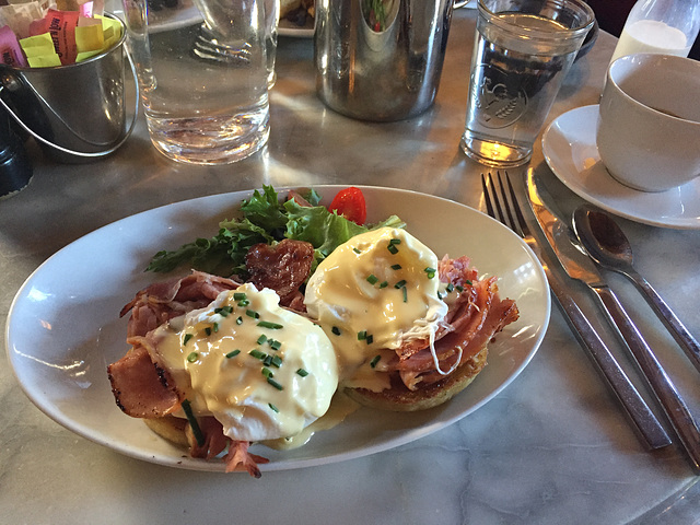 eggs benny