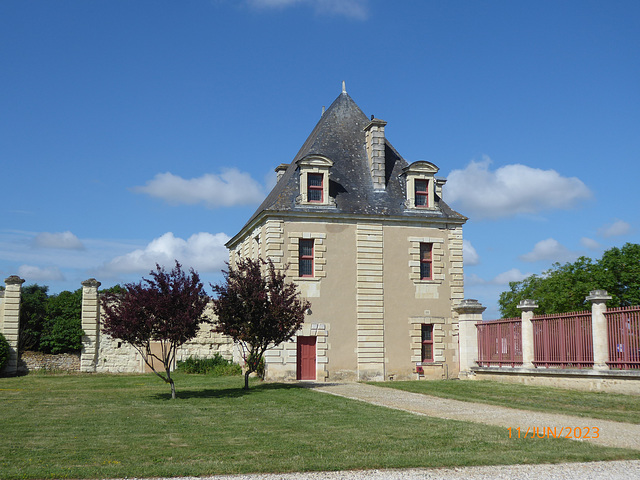 le chateau d'OIRON Deux-Sèvres