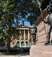 Apsley House and Wellington Monument, Hyde Park Corner, London