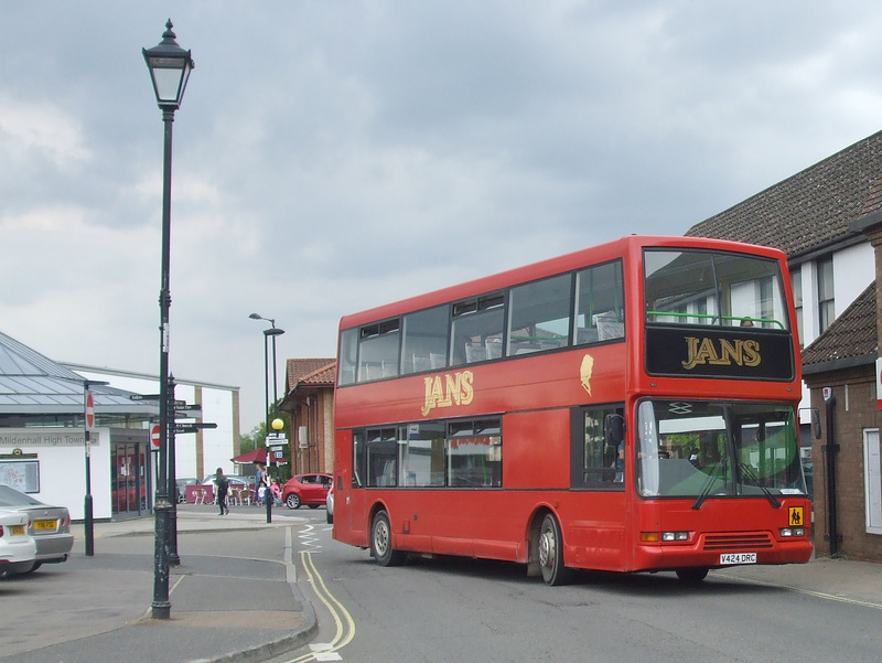 DSCF8871 Jan’s Coaches V424 DRC in Mildenhall - 10 Jul 2017