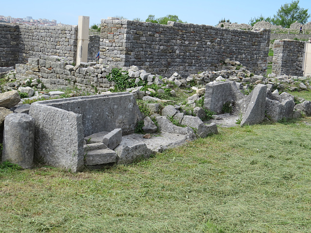 Salona : sarcophages.