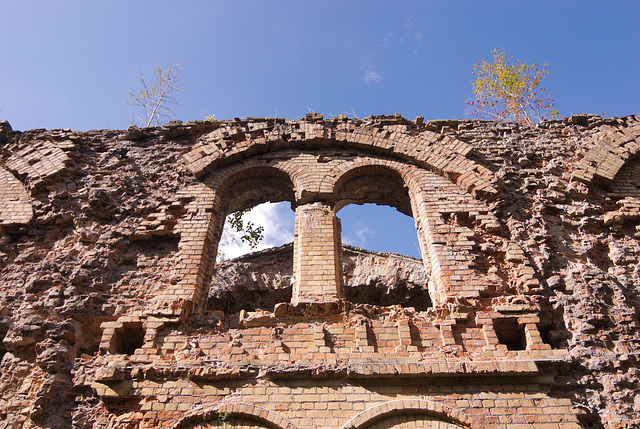 Kasernenruine in der Festung Tarakaniw