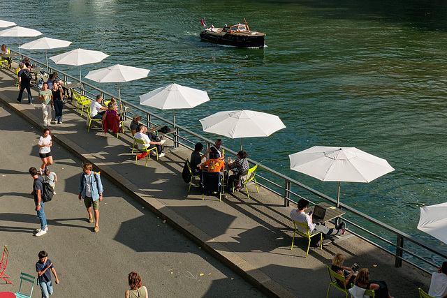 Quai de Seine en diagonale