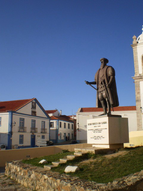 Statue of Vasco da Gama.