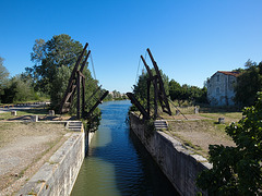 Arles (Pont Van Gogh)