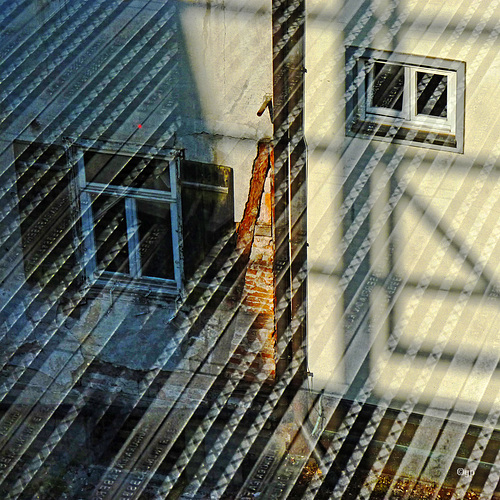 Nearby of the Scaffold